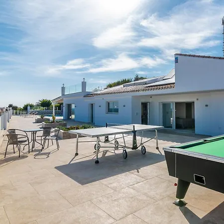 Renovated With Sea-views And Pool פואנגירולה