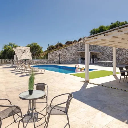 Renovated With Sea-views And Pool